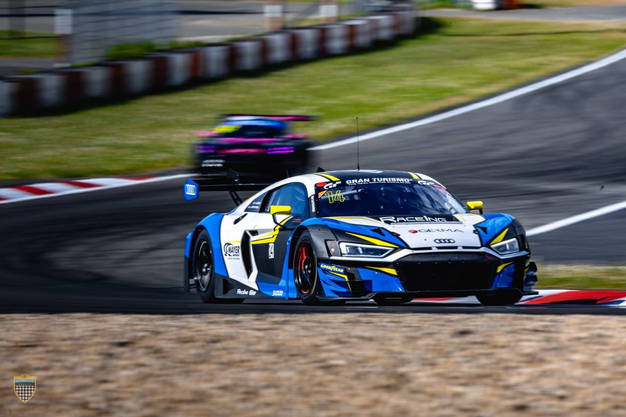 Audi R8 LMS GT3 on track